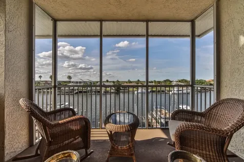 273 Middle Way New Smyrna Beach FL 32169