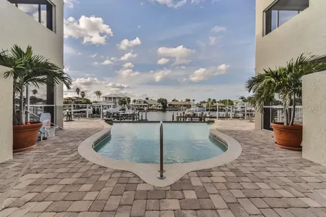 273 Middle Way New Smyrna Beach FL 32169