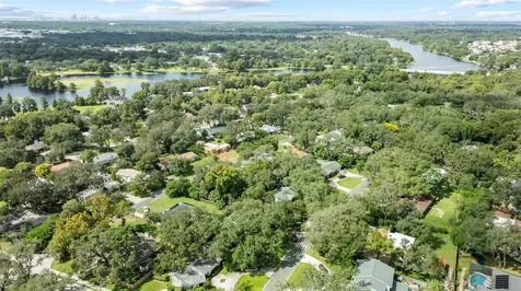 320 Belle View Avenue Temple Terrace FL 33617