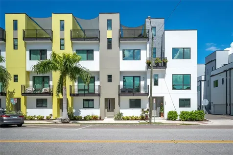 909 Arlington Avenue N St Petersburg FL 33705
