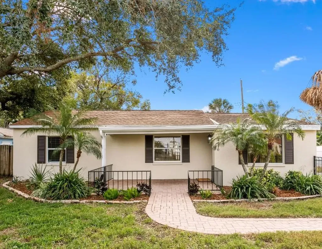 4210 W Bay Vista Avenue Tampa FL 33611
