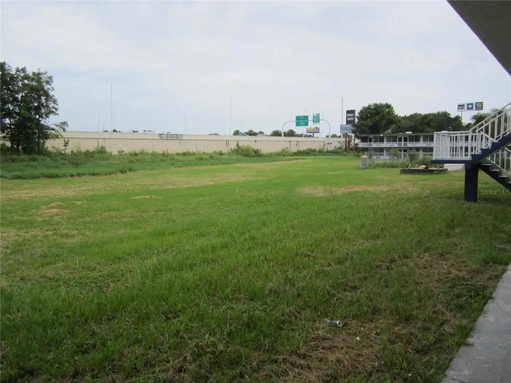 4011 E Columbus Drive Tampa FL 33605