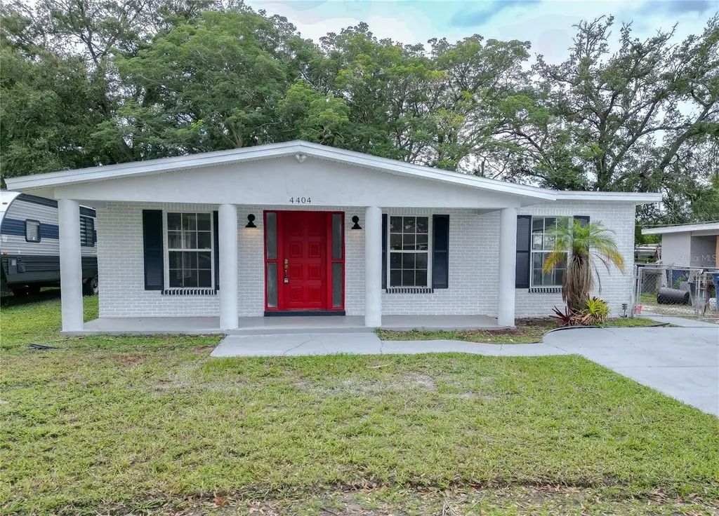 4404 56th Avenue Drive E Bradenton FL 34203