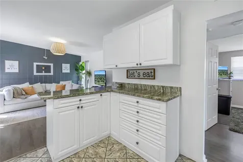 1043 60th Avenue N St Petersburg FL 33703