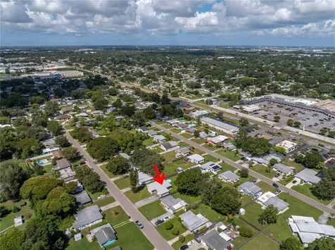 1043 60th Avenue N St Petersburg FL 33703