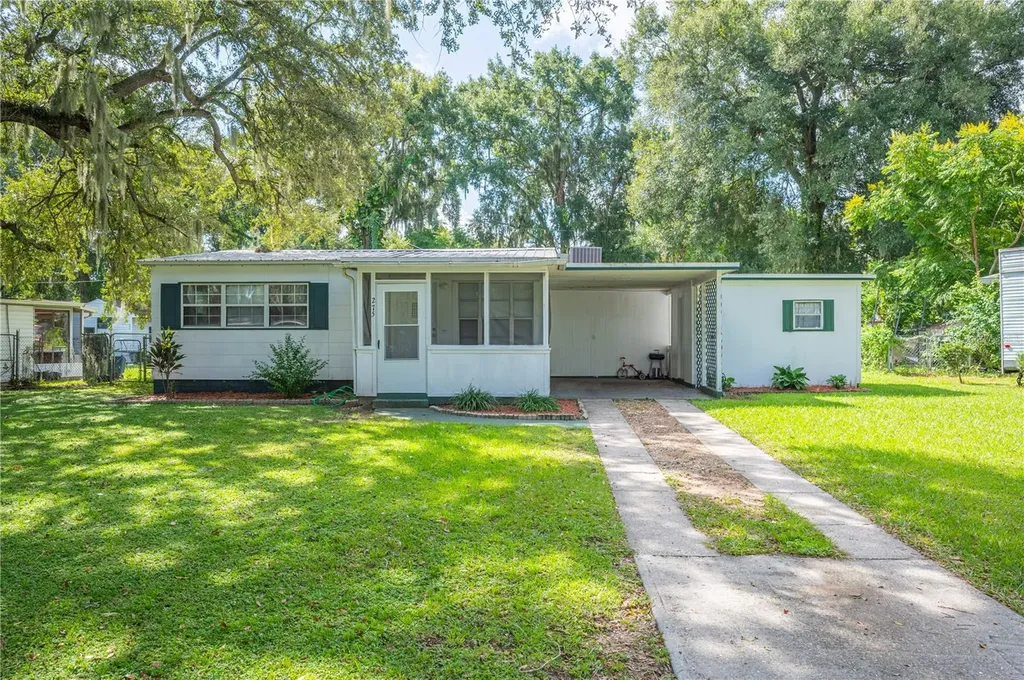 275 W Valencia Drive Bartow FL 33830