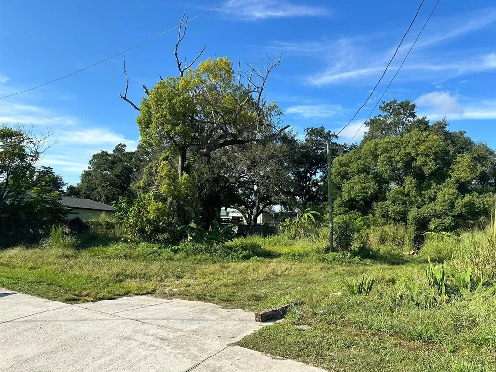 32 N Pine Hills Road Orlando FL 32811