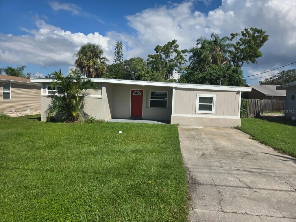 2120 Calusa Trail Holiday FL 34690