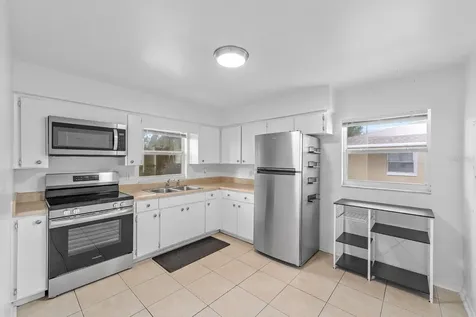 715 Carroll Avenue SW Winter Haven FL 33880