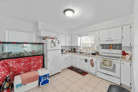 715 Carroll Avenue SW Winter Haven FL 33880