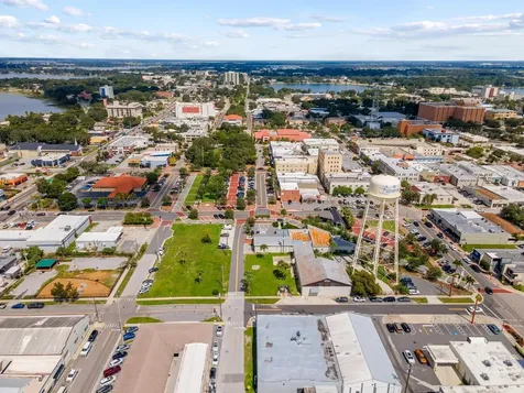 715 Carroll Avenue SW Winter Haven FL 33880