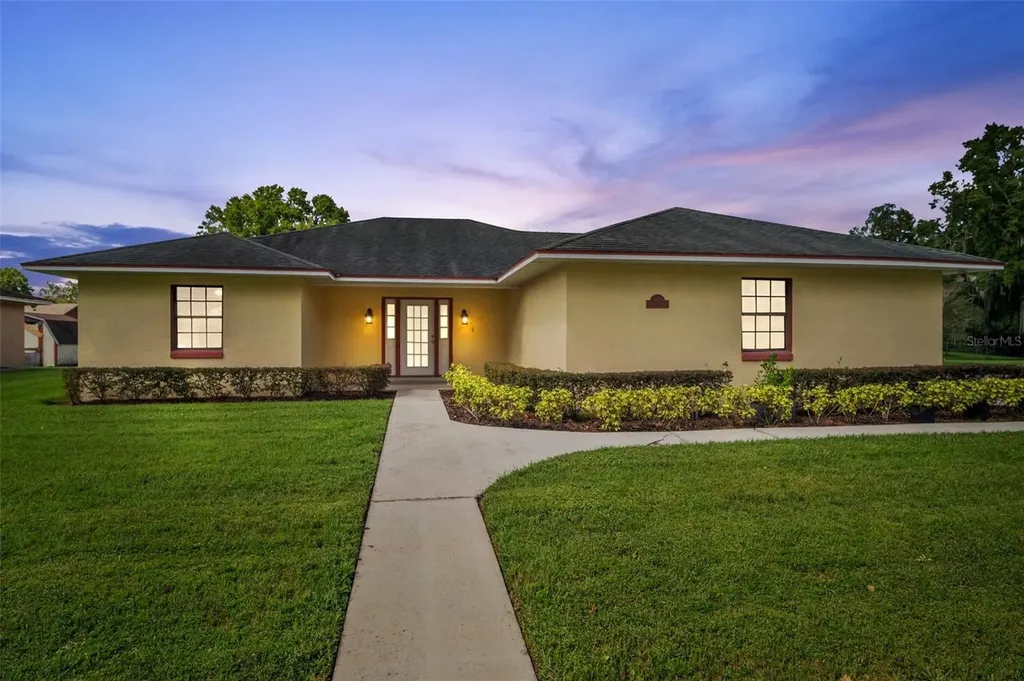 5103 Ivybrook Lane Lakeland FL 33811