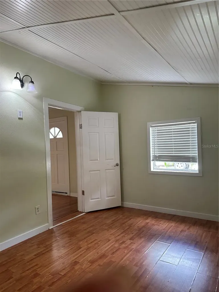 109 Hibiscus Street Tarpon Springs FL 34689