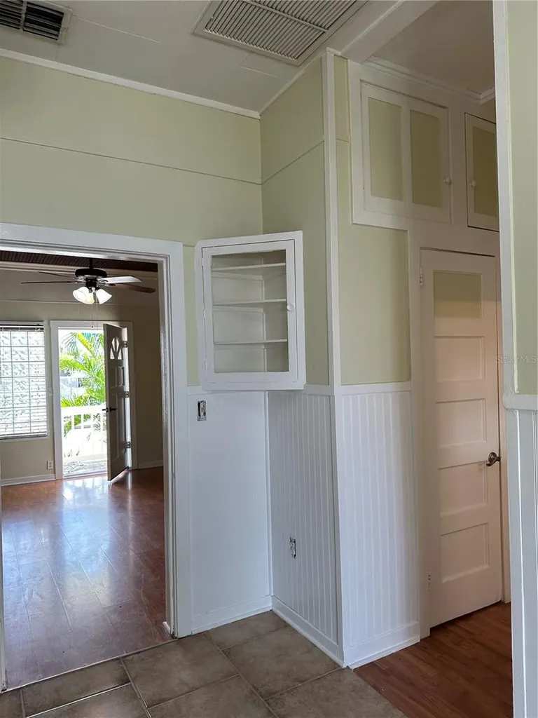 109 Hibiscus Street Tarpon Springs FL 34689