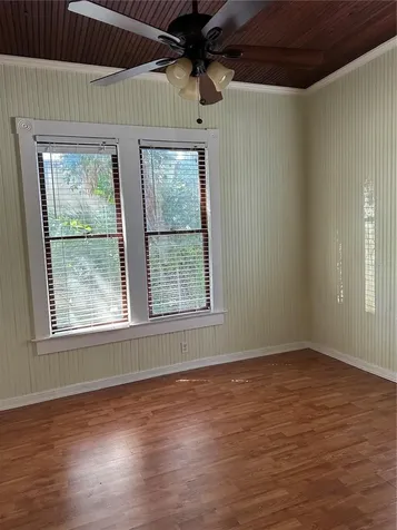109 Hibiscus Street Tarpon Springs FL 34689