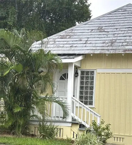 109 Hibiscus Street Tarpon Springs FL 34689