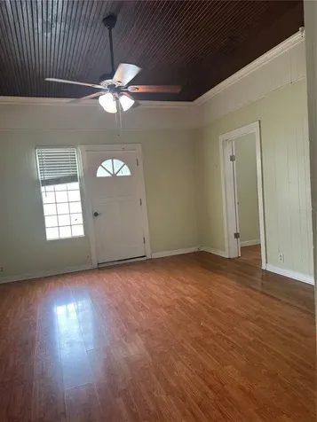 109 Hibiscus Street Tarpon Springs FL 34689