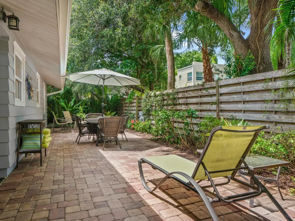 1773 Harmony Lane Sarasota FL 34239