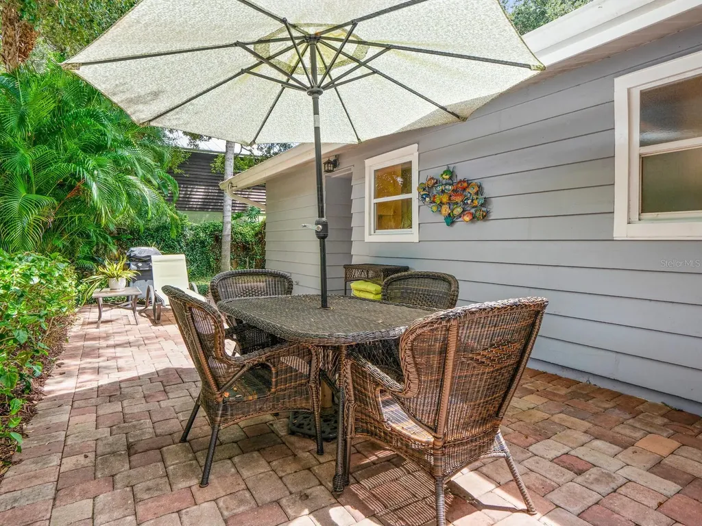 1773 Harmony Lane Sarasota FL 34239