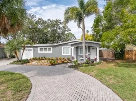 1843 Oklahoma Avenue NE St Petersburg FL 33703