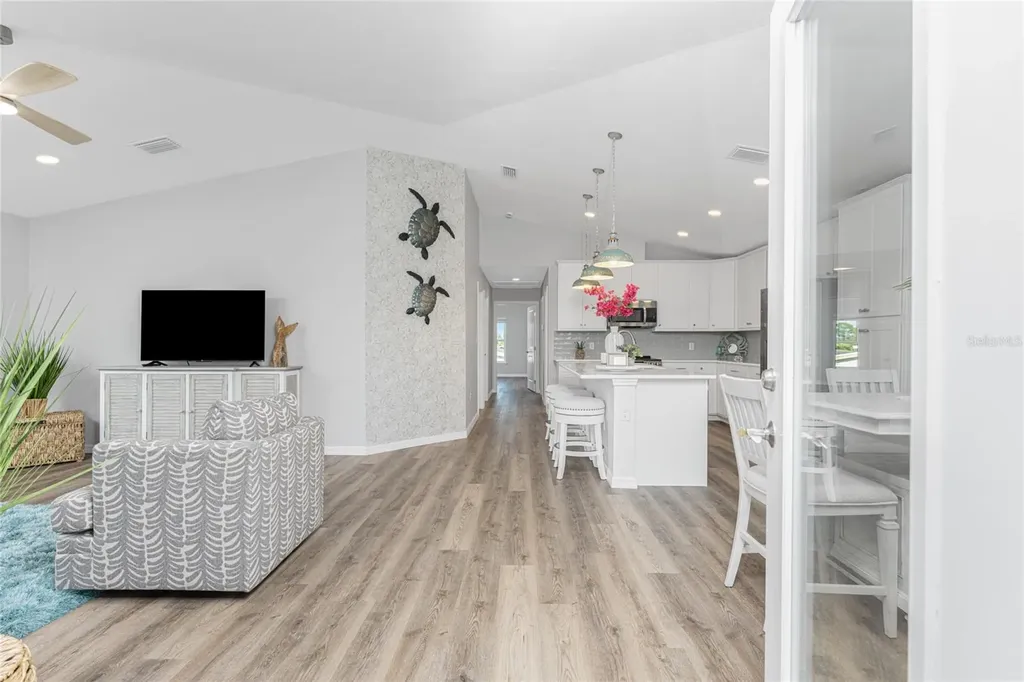 4199 Hollis Avenue Port Charlotte FL 33953