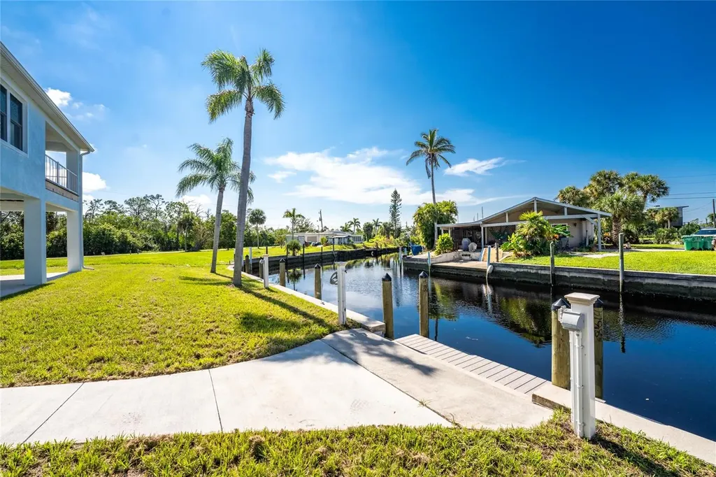 4199 Hollis Avenue Port Charlotte FL 33953