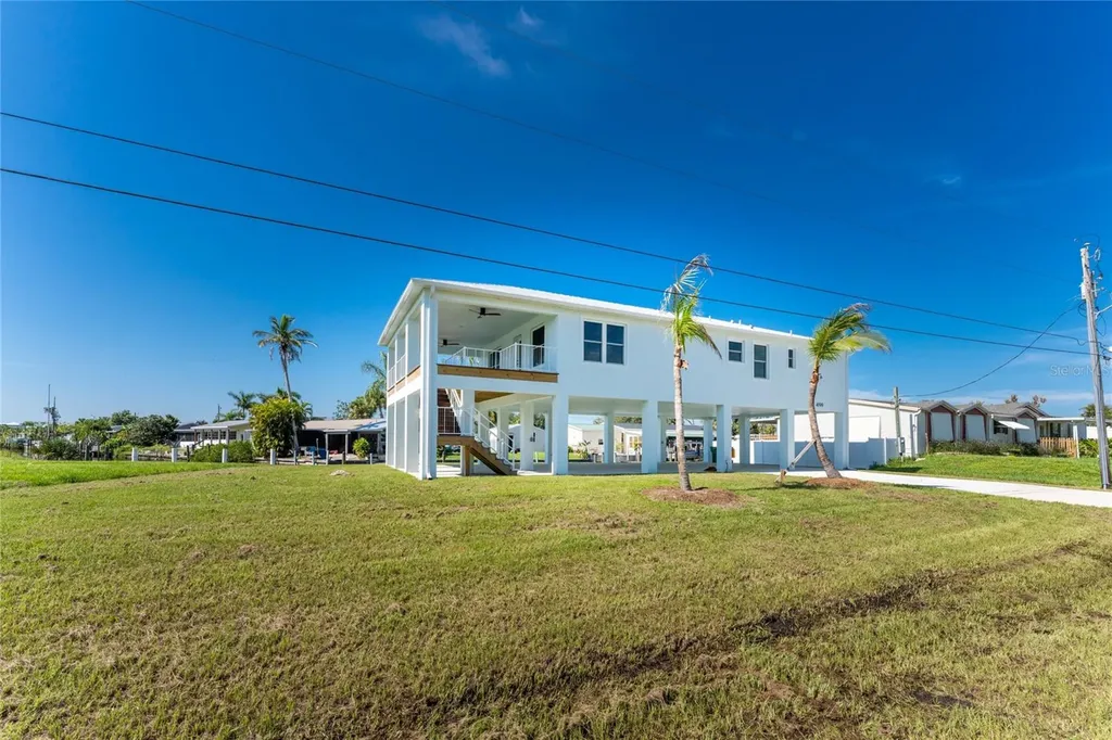 4199 Hollis Avenue Port Charlotte FL 33953