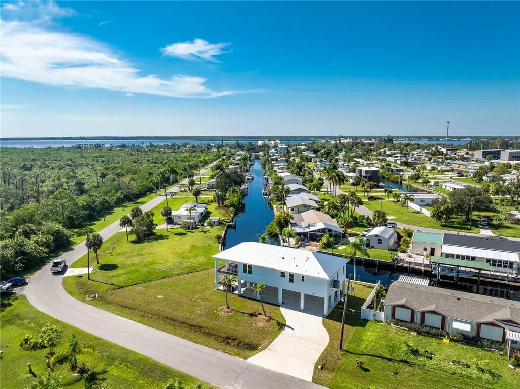 4199 Hollis Avenue Port Charlotte FL 33953