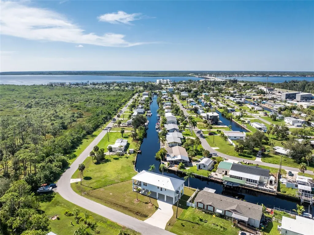 4199 Hollis Avenue Port Charlotte FL 33953