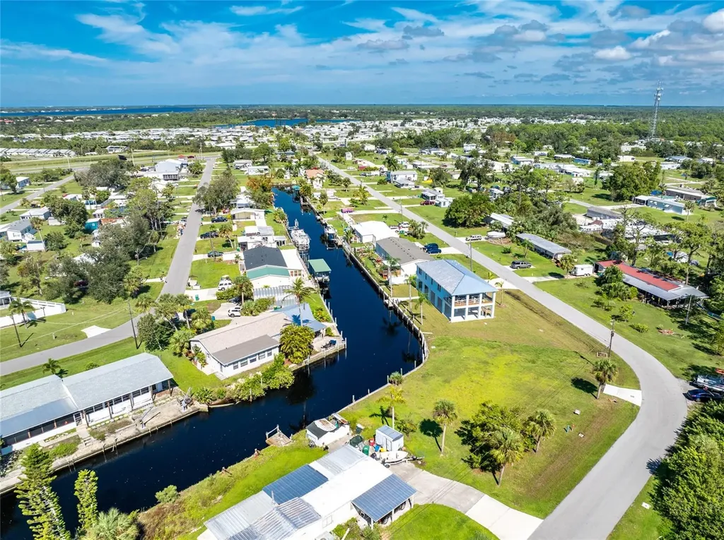 4199 Hollis Avenue Port Charlotte FL 33953
