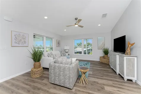 4199 Hollis Avenue Port Charlotte FL 33953