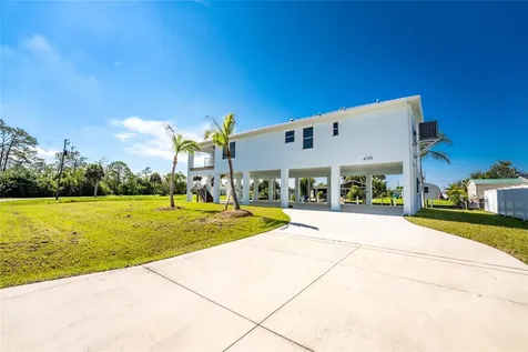 4199 Hollis Avenue Port Charlotte FL 33953