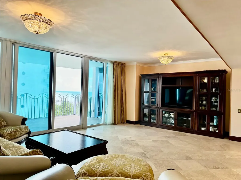 1500 Ocean Drive Miami Beach FL 33139