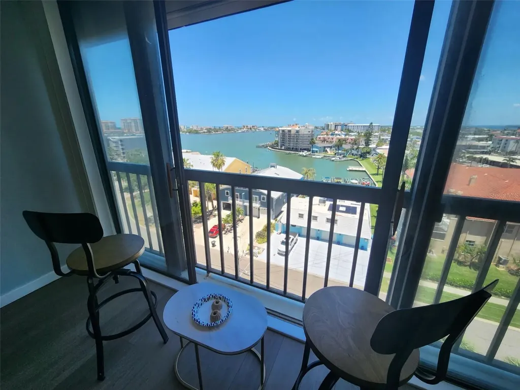 255 Dolphin Point Clearwater FL 33767