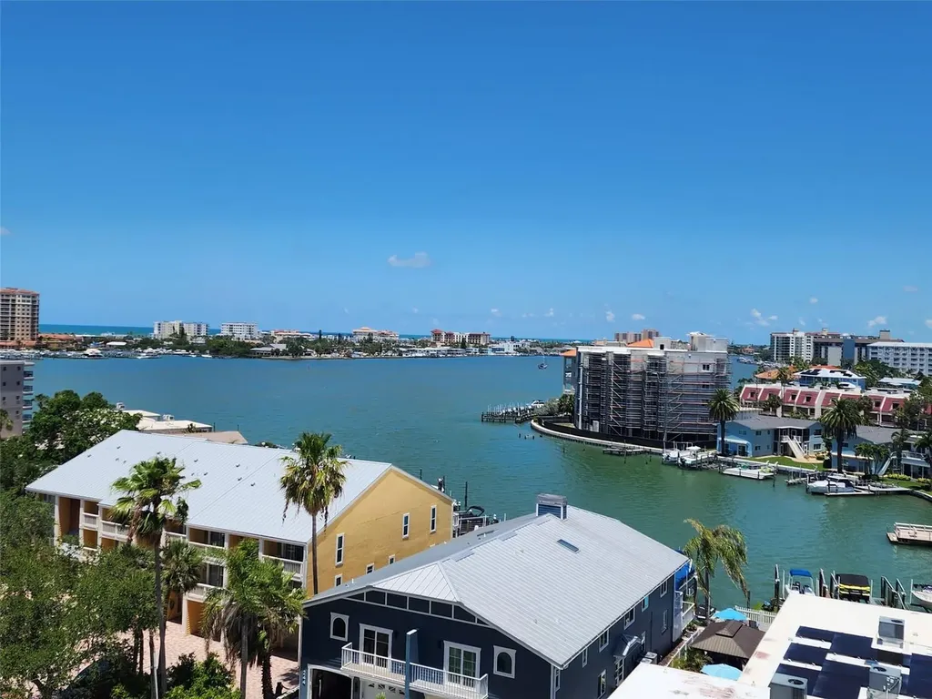 255 Dolphin Point Clearwater FL 33767
