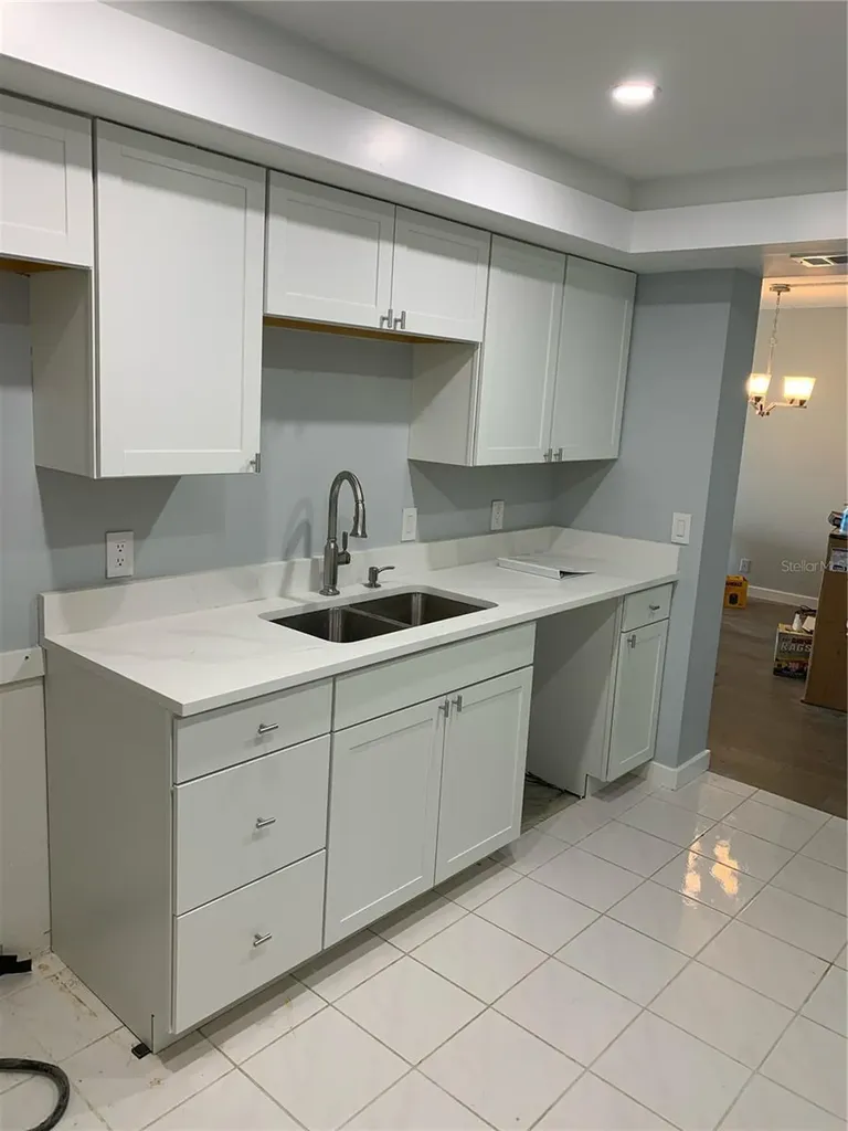255 Dolphin Point Clearwater FL 33767