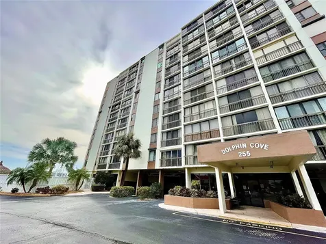 255 Dolphin Point Clearwater FL 33767