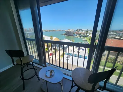 255 Dolphin Point Clearwater FL 33767