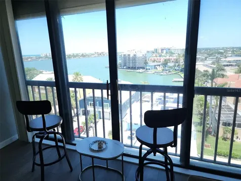 255 Dolphin Point Clearwater FL 33767