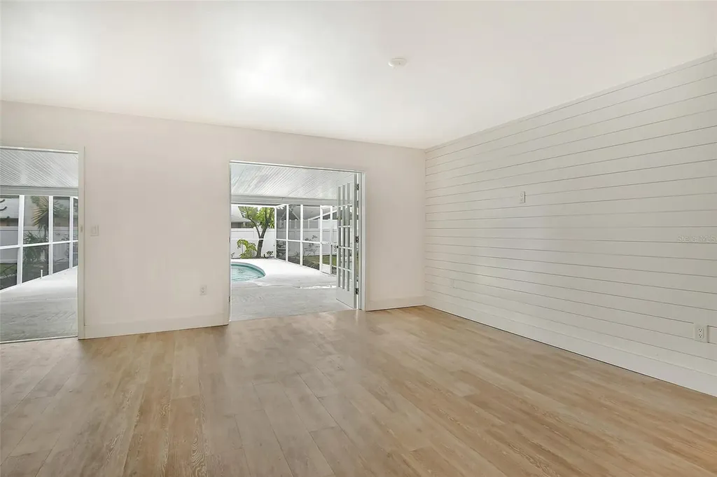 4724 Seville Drive Sarasota FL 34235