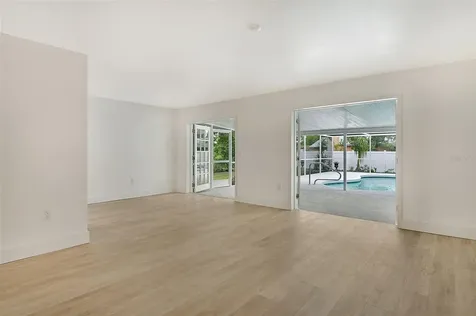 4724 Seville Drive Sarasota FL 34235