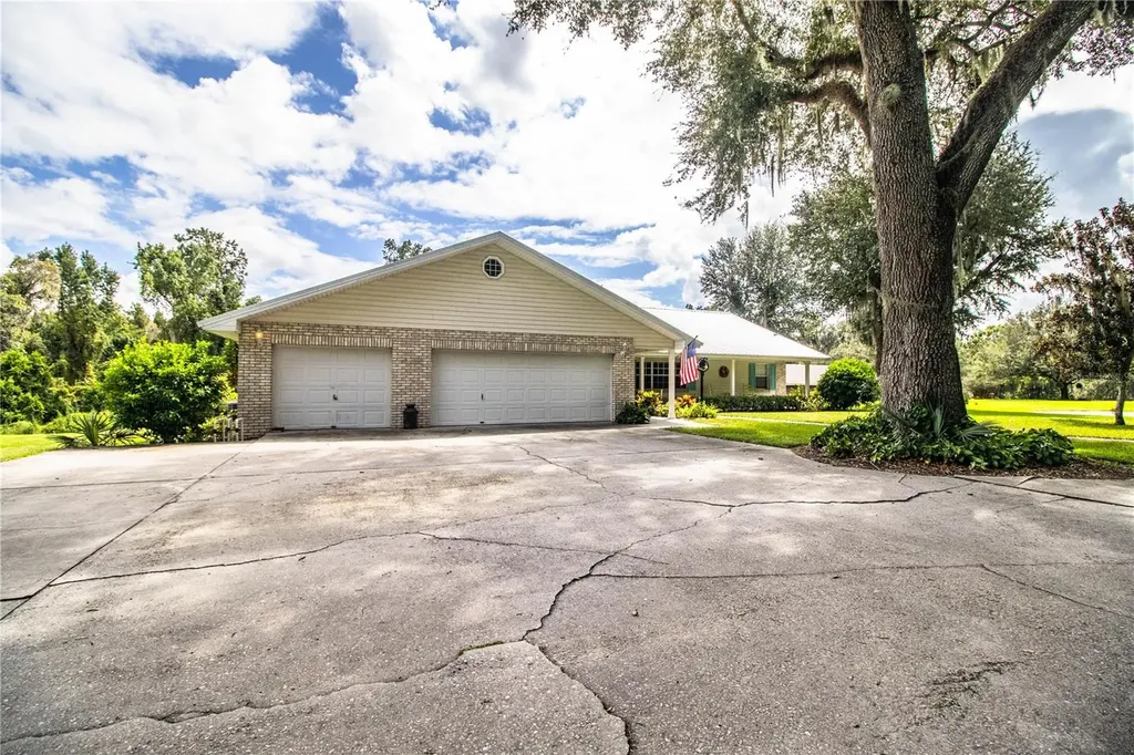310 Willow Oak Court Fort Meade FL 33841