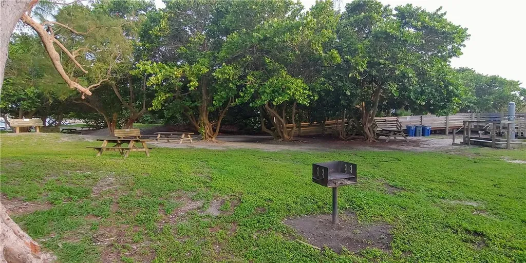 309 Shore T Road Nokomis FL 34275