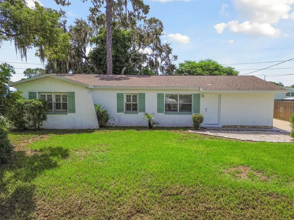 21 Lake Shore Drive Palm Harbor FL 34684