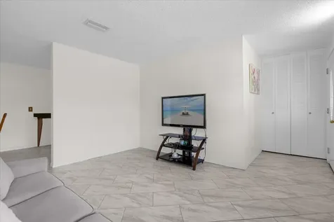 721 Ibsen Avenue Orlando FL 32809