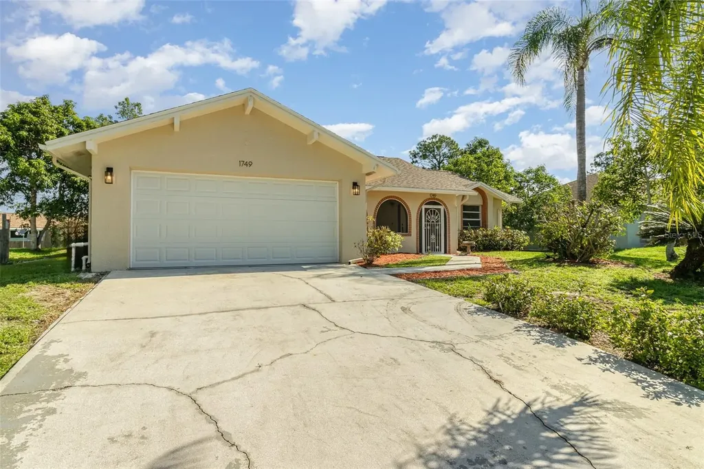 1749 Glenridge Street NW Palm Bay FL 32907