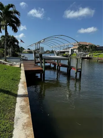 3234 SE 2nd Avenue Cape Coral FL 33904
