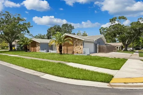 1921 Blue Heron Way Palm Harbor FL 34683