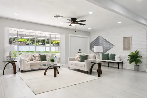 1921 Blue Heron Way Palm Harbor FL 34683