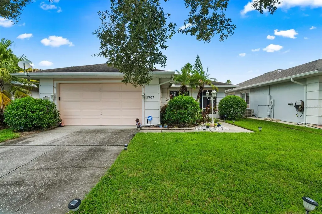 2907 Sunset Lakes Boulevard Kissimmee FL 34747